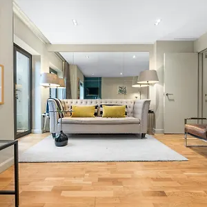 Sophia Gardens Apartment